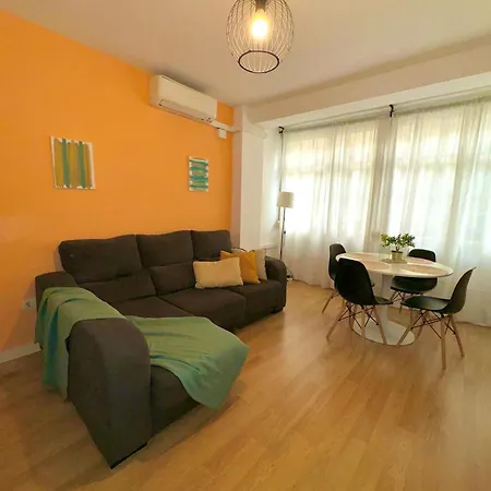 Holidays2Malaga 2 Bedroom Armengual De La Mota Close Shopping Center Exterior photo