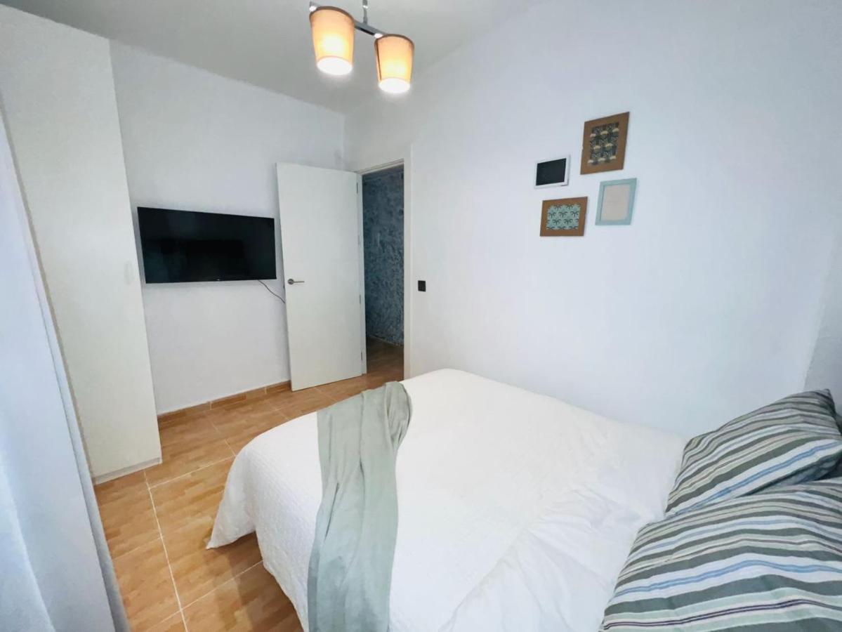 Holidays2malaga 2 Bedroom Armengual De La Mota Close Shopping Center Apartament *